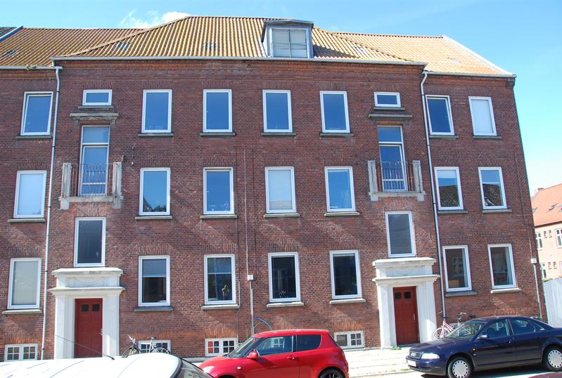 Dronningsgade 110-112